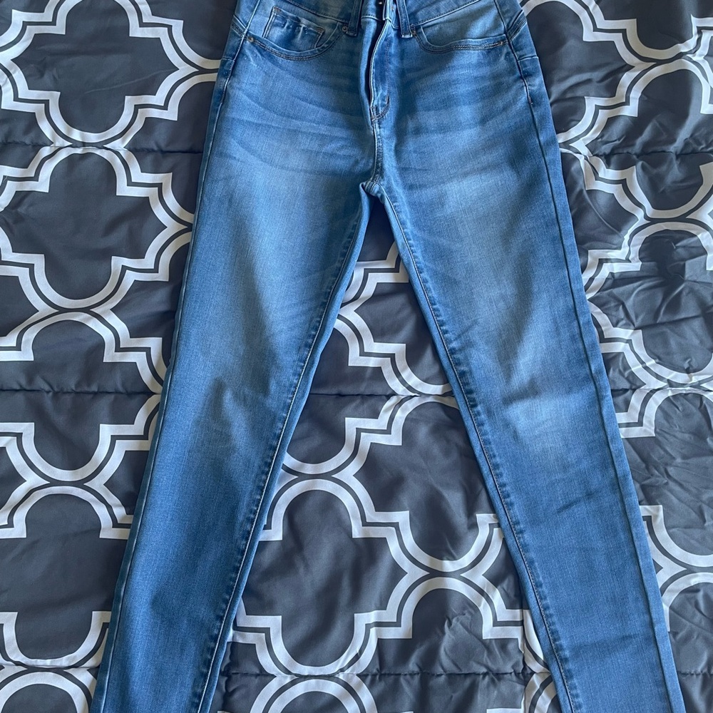 **SOLD**Urban Behaviour Waxy Skinny Jeans